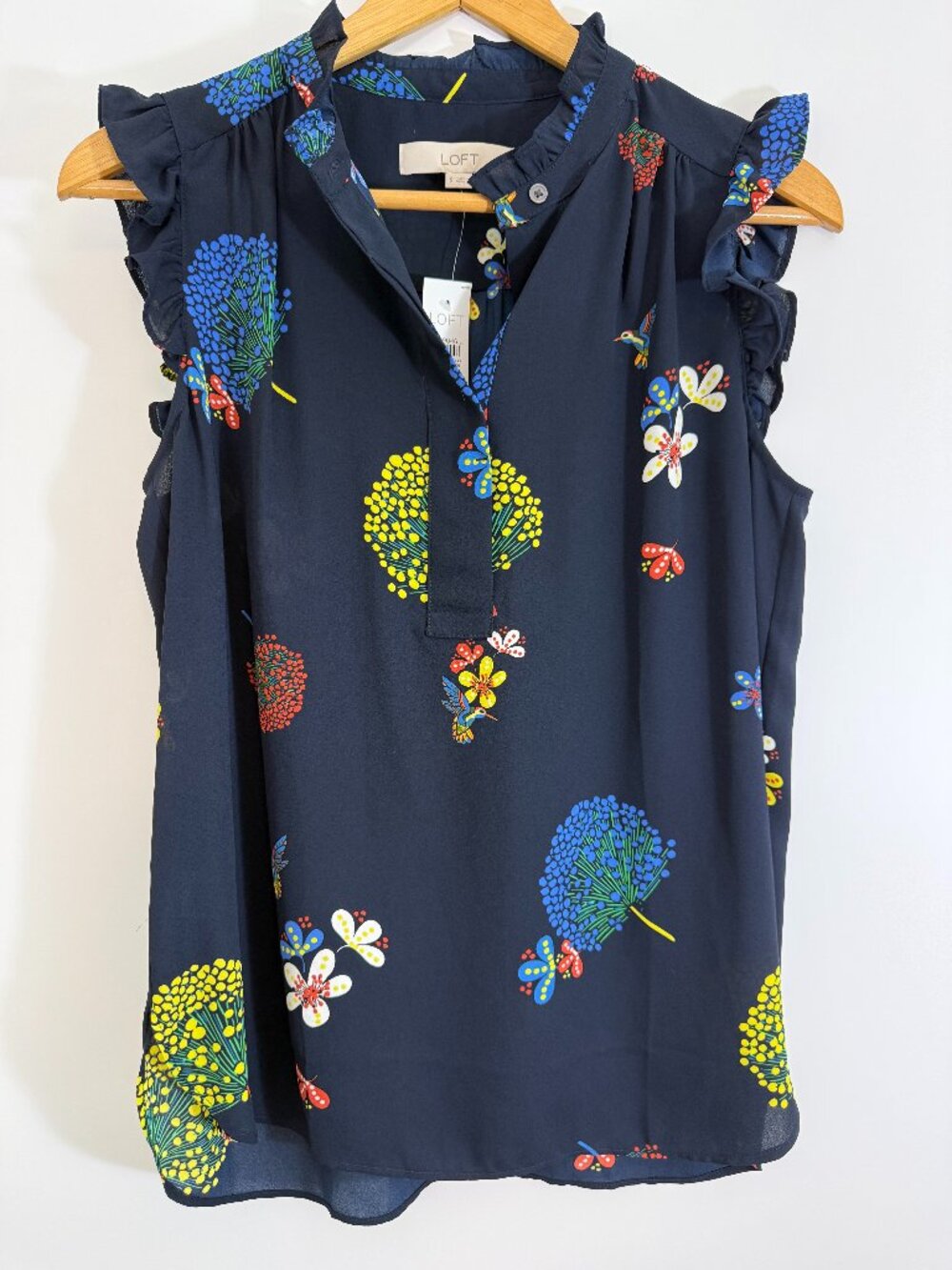 New! Loft Blouse Womens Small Blue Birds Flowers Short Sleeves V-neck Pullover